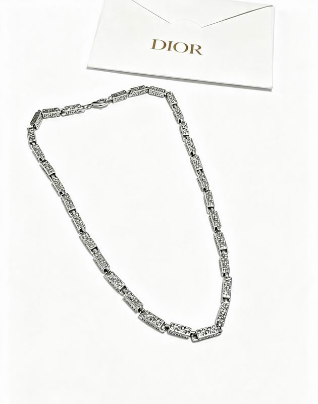 Dior Necklace 08yxs27